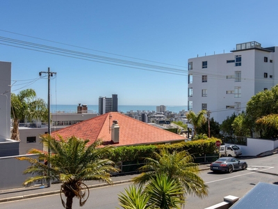 2 Bedroom Apartment / flat to rent in Fresnaye