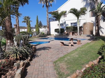 2 Bedroom Townhouse For Sale in Port Alfred Central