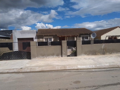3 Bedroom House for sale in Kwadwesi - 70 Mkhoba Street