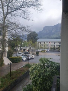 Apartment For Rent In Rondebosch Village, Cape Town