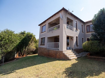 Condominium/Co-Op For Sale, Johannesburg Gauteng South Africa