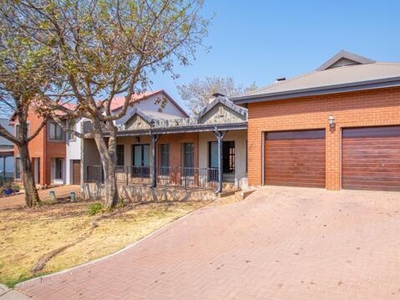 House For Rent In Heritage Hill, Centurion
