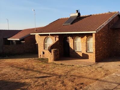 House For Rent In Tembisa Central, Tembisa