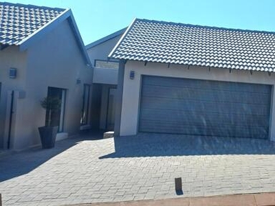 House For Sale In Chancliff Ah, Krugersdorp