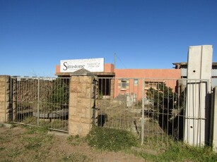 Warehouse For Sale in Humansdorp