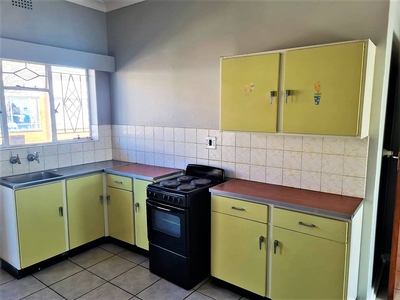 2 Bedroom Apartment For Sale in Potchefstroom Central