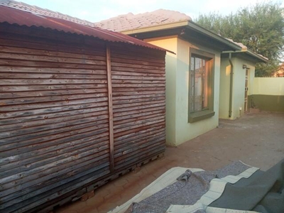 3 Bedroom House Akasia Gauteng