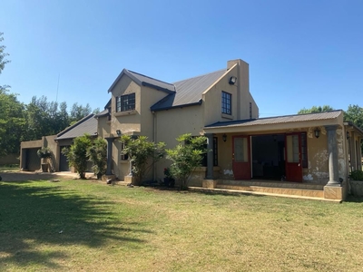 4 Bedroom House For Sale in Grootfontein Country Estates