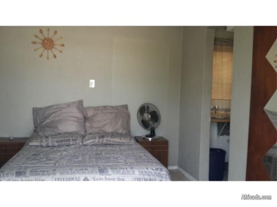 Residential Bachelor Flat To Let in Table View