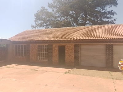 12 Bedroom Small Holding (Plot) For Sale In Bredell A H