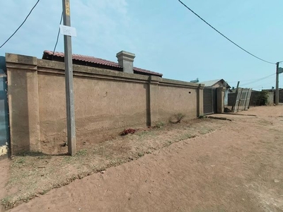 2 Bedroom House For Sale in Tshepisong