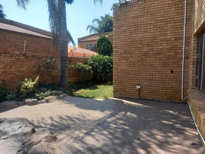 3 bedroom house to rent in Meyersdal