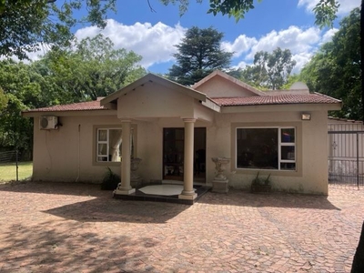 4 Bedroom House For Sale in Morning Hill
