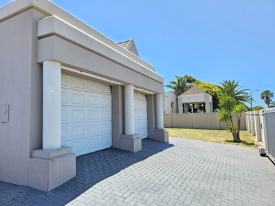 5 bedroom house for sale in Summerstrand