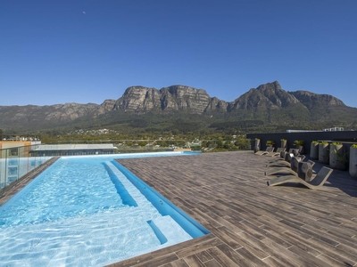 2 Bedroom Apartment For Sale in Newlands