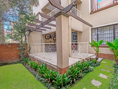 2 Bedroom Apartment Sold in Sunninghill