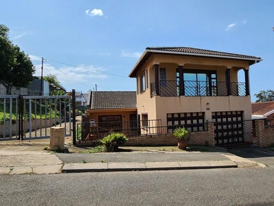 3 Bedroom House for Sale in Woodview