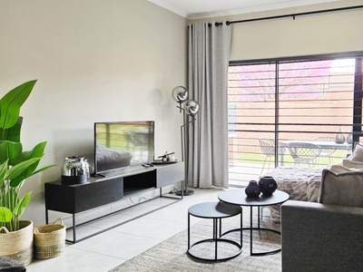 3 Bedroom townhouse - sectional for sale in Faerie Glen, Pretoria