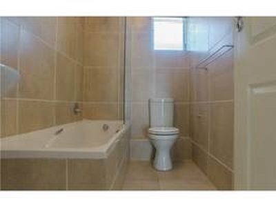 1 Bed Apartment in St Dumas - Cape Town