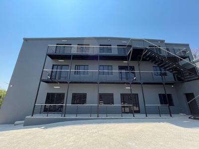 32m² Office To Let in Robin Hills