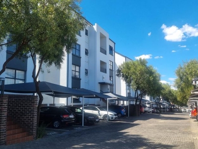 2 Bedroom apartment rented in Greenstone Hill, Edenvale