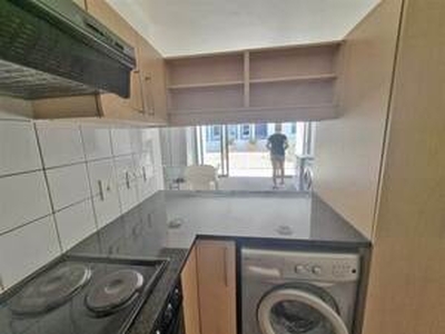 3 Bed Apartment in Claremont - Cape Town