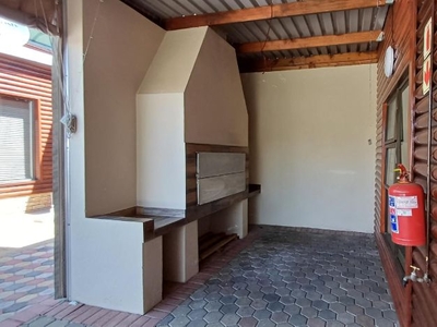 3 Bedroom duplex townhouse - freehold to rent in Hartenbos Central