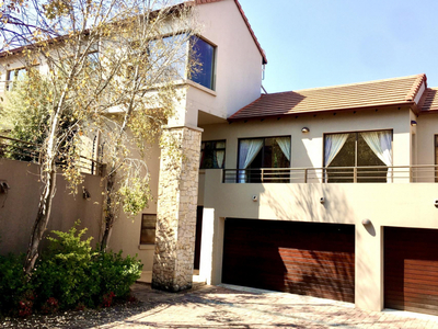 Cluster for sale with 5 bedrooms, Waterkloof Ridge, Pretoria