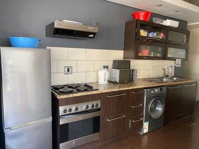 4 Bedroom Apartment To Let in Braamfontein