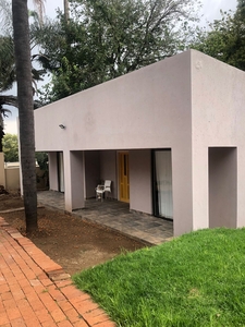 Cottage available in Northcliff