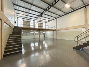 385m2 Warehouse To Let in Cornubia