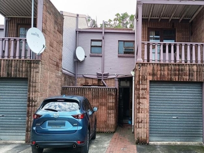 3 Bedroom duplex townhouse - sectional for sale in Pinetown Central