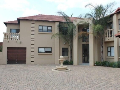 House For Sale In Birdwood Estate, Hartbeespoort