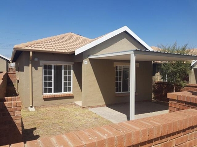 Townhouse For Rent In The Reeds, Centurion