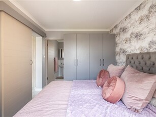 1 Bed Apartment in Doornpoort and surrounds