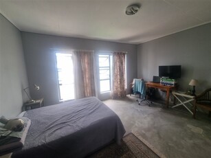 1 Bed Apartment in Zwartkop Golf Estate