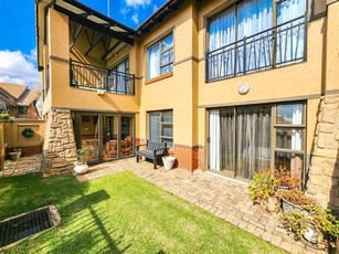 2 Bed Townhouse in Ebotse Estate