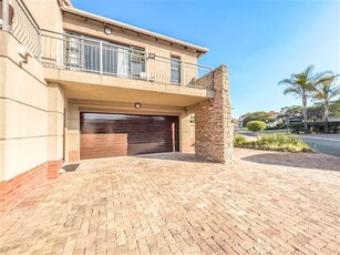 2 Bed Townhouse in Ebotse Estate