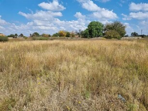 2 035 m² Land available in Kookrus