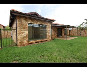 3 bed property to rent in radiokop
