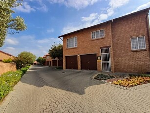 3 Bed Townhouse in Equestria