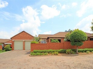 3 Bed Townhouse in Moreleta Park