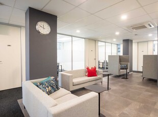 Access professional coworking space in Regus Central