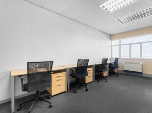 All-inclusive access to coworking space in Regus Port Elizabeth. Rent this space for 12-months, get 3 months extra FREE