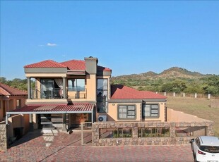 Brits (Madibeng, North West) Stunning 4 bedroom,Double storey home in a very saught after Estate....