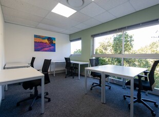 Find office space in Regus Paarl for 5 persons with everything taken care of. Rent this space for 12-months, get 3 months extra FREE