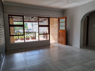 3 Bedroom House For Sale in Hartenbos Central
