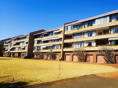 Apartment For Rent In Faerie Glen, Pretoria