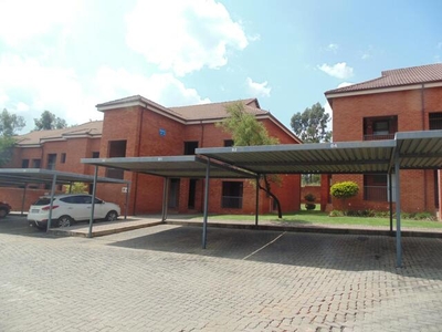 Apartment For Rent In Honeydew Manor, Roodepoort