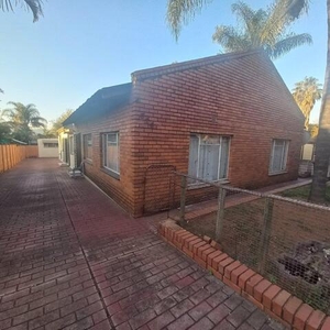 House For Sale In Pretoria Gardens, Pretoria